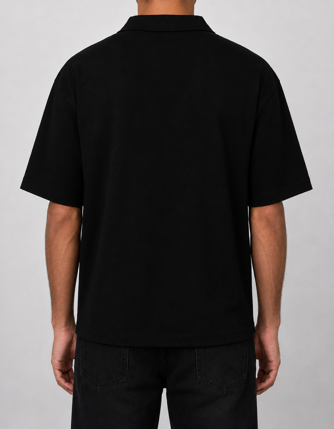 BLACK OVERSIZED ZIP COLLAR TEE