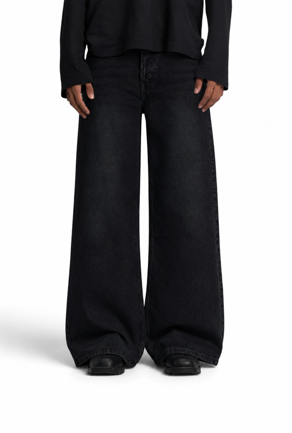 OBSIDIAN BLACK WIDE