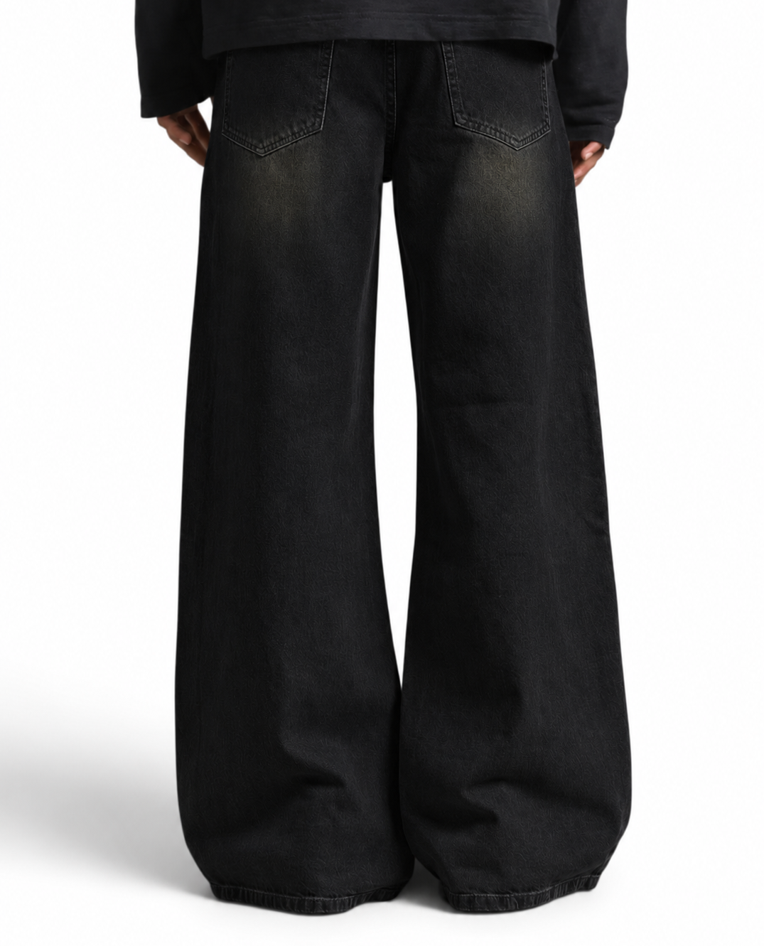 RUSTIC BLACK WIDE